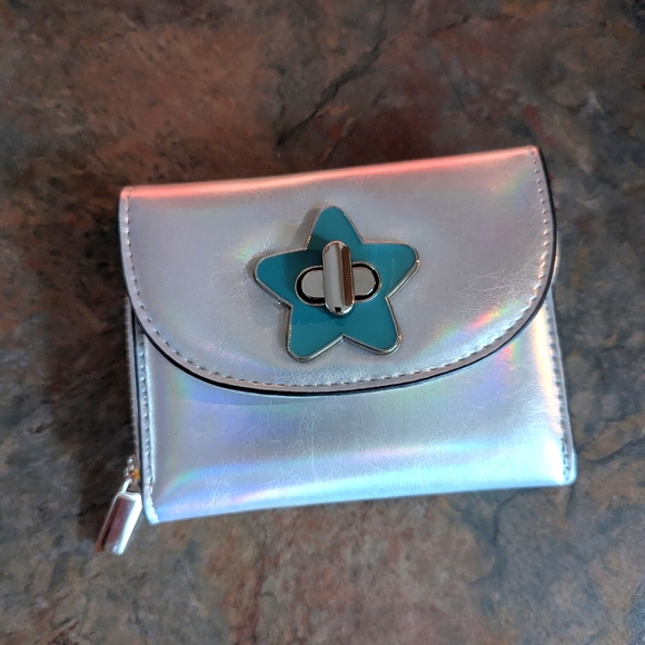 Y2K No Boundaries Wallet - Picture 1 of 4